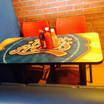 Tony Fratto's - Bonita área del restaurante - Italian Near Me - Puebla, PUE