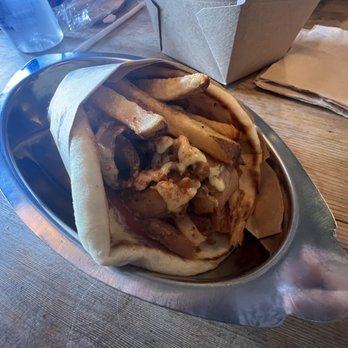 Love 'n Gyros - Chiken pita - Greek Near Me - Miami, Florida Love 'n Gyros - Chiken pita - Greek Near Me - Miami, Florida