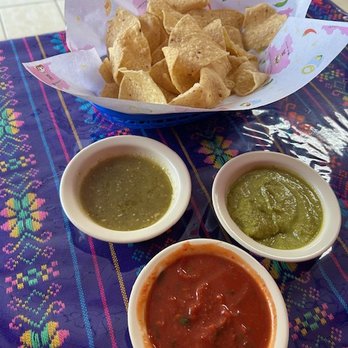 Caminos de Guanajuato - Make sure you try all of the salsas - Mexican Near Me - Durant, Oklahoma