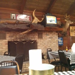 A & B Hendersons BBQ - Interior of restaurant.