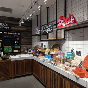 Lush - Cosmetics & Beauty Supply Near Me - Syracuse, New York