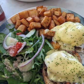 Sisters & Co - Breakfast & Brunch Near Me - Toronto, Ontario Sisters & Co - Breakfast & Brunch Near Me - Toronto, Ontario