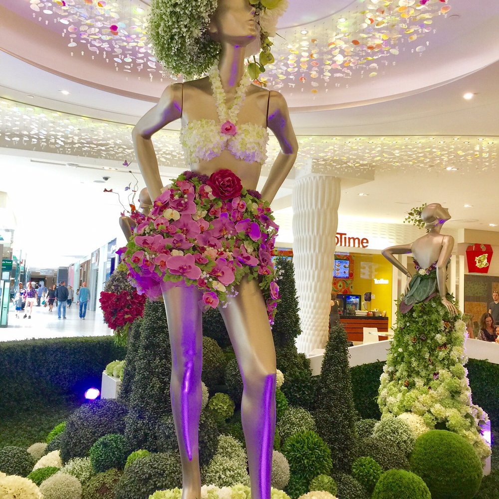West Edmonton Mall - Shopping Centers Near Me - Edmonton, Alberta West Edmonton Mall - Shopping Centers Near Me - Edmonton, Alberta