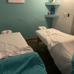 Couples massage Couples massage