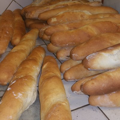 Pete's Pizza by null