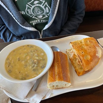 Panera Bread - Creamy chicken soup and chipotle chicken sandwich - Salad Near Me - Pflugerville, Texas