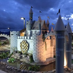 Legends Miniature Golf & Batting Cages