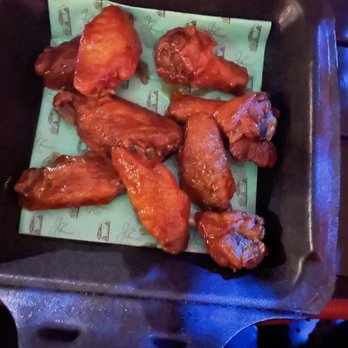 thedeck - Honey hot wings - Music Venues Near Me - Miami, Florida