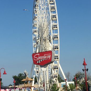Clifton Hill Niagara Falls - Amusement Parks Near Me - Niagara Falls, Ontario Clifton Hill Niagara Falls - Amusement Parks Near Me - Niagara Falls, Ontario