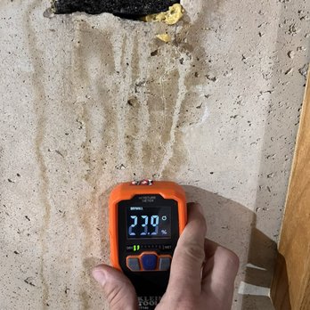 Chicagoland Home Inspectors - Moisture meter check - Home Inspectors Near Me - Chicago, Illinois