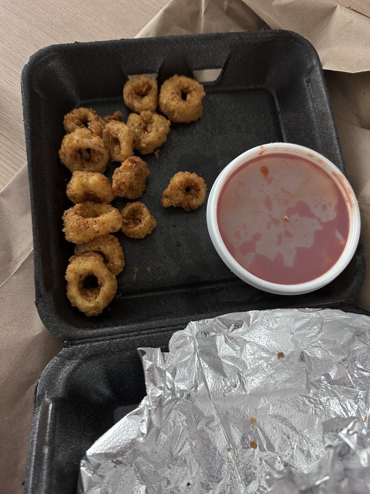 Food from Angelo’s Pizzeria