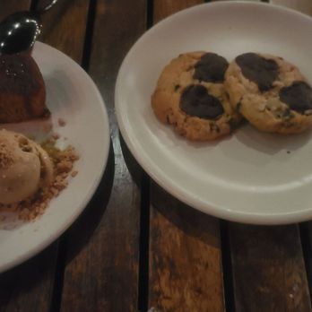 Cara Cara - Pink lady spiced cake + chocolate Walnut cookies - New American Near Me - Los Angeles, California Cara Cara - Pink lady spiced cake + chocolate Walnut cookies - New American Near Me - Los Angeles, California