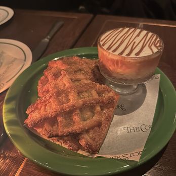 The Corner Store - Apple pie - Seafood Near Me - New York, New York