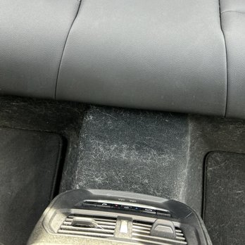 Valencia Car Wash - Bad interior and exterior cleaning. No attention to detail. - Car Wash Near Me - Valencia, California Valencia Car Wash - Bad interior and exterior cleaning. No attention to detail. - Car Wash Near Me - Valencia, California