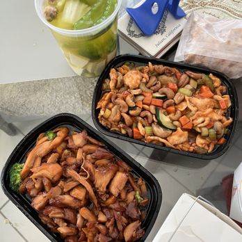 China Garden - This is the bourbon chicken and chicken with cashew meals. And a vegetable soup with tofu. - Chinese Near Me - Jacksonville, Florida China Garden - This is the bourbon chicken and chicken with cashew meals. And a vegetable soup with tofu. - Chinese Near Me - Jacksonville, Florida