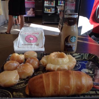 Fresh Donuts - If every picture worth a thousand word, this is worth ten more. - Donuts Near Me - Ennis, Texas