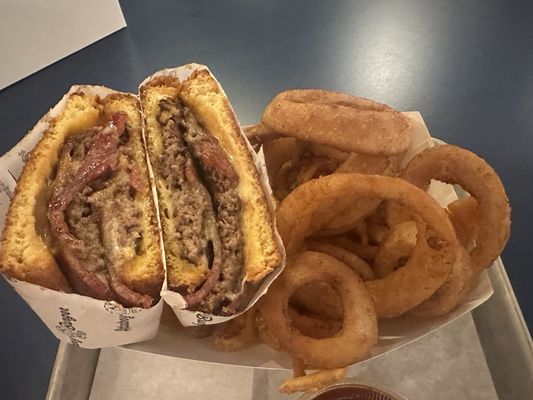 Attaboy Burger by null