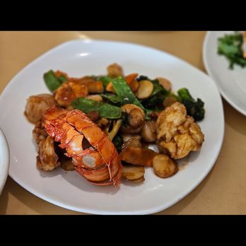 Hanami Restaurant - Cresskill - Japanese Near Me - Cresskill, New Jersey