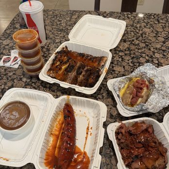 Phil's BBQ - Barbeque Near Me - Temecula, California
