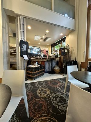 Aiyaohno Cafe by null