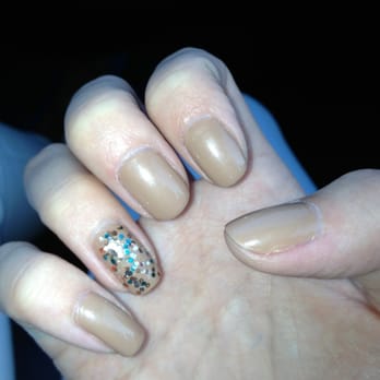 Amy's Nails - Matching manicure! - Nail Salons Near Me - Des Plaines, Illinois
