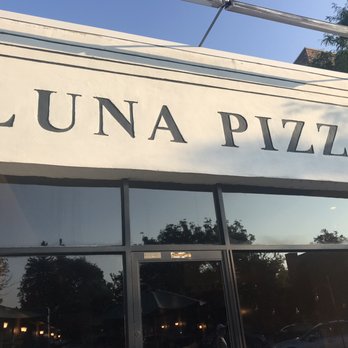 Luna Pizza - Pizza Near Me - West Hartford, Connecticut
