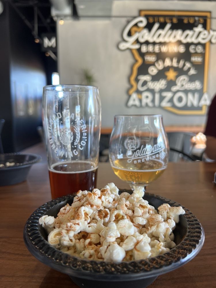 Goldwater Crossings Logo