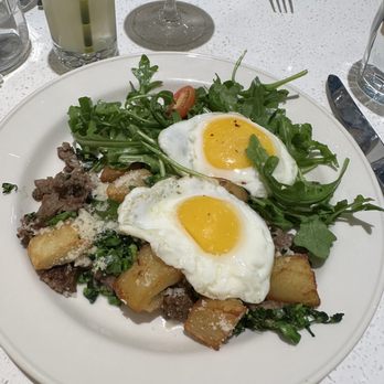 La Pecora Bianca UES - Egg and sausage hash - Italian Near Me - New York, New York La Pecora Bianca UES - Egg and sausage hash - Italian Near Me - New York, New York
