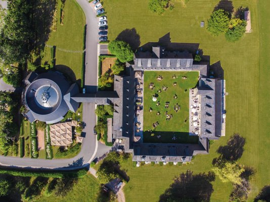 LES MANOIRS DE TOURGÉVILLE Hôtel Piscine & SPA by null