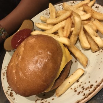 B55 Craft House & Kitchen - Kids cheeseburger meal - Gastropubs Near Me - San Francisco, California B55 Craft House & Kitchen - Kids cheeseburger meal - Gastropubs Near Me - San Francisco, California
