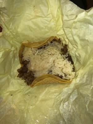 Tacos y Burritos Metro Basilica 2 Taco truck by null