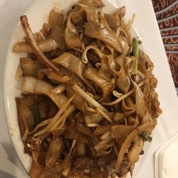 Ocean Harbor - I think this is beef chow fun? Not always flavored evenly but good enough for the price and quantity. - Dim Sum Near Me - Philadelphia, Pennsylvania Ocean Harbor - I think this is beef chow fun? Not always flavored evenly but good enough for the price and quantity. - Dim Sum Near Me - Philadelphia, Pennsylvania