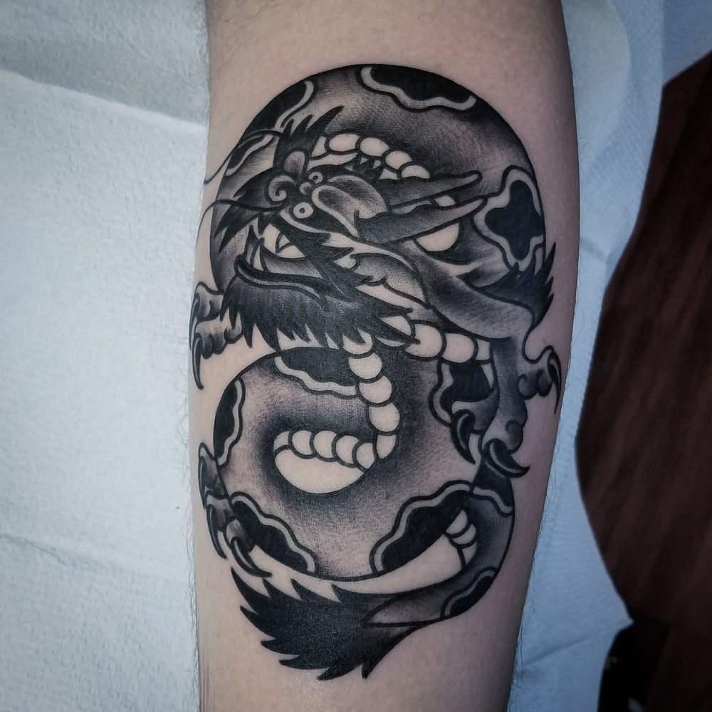 Chyloe Tattoo Logo