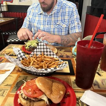 Sid's Diner - Diners Near Me - El Reno, Oklahoma
