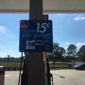 Murphy Express - a gas pump with a sign stating it is 5 cents per gallon - Convenience Stores Near Me - Gainesville, Florida Murphy Express - a gas pump with a sign stating it is 5 cents per gallon - Convenience Stores Near Me - Gainesville, Florida