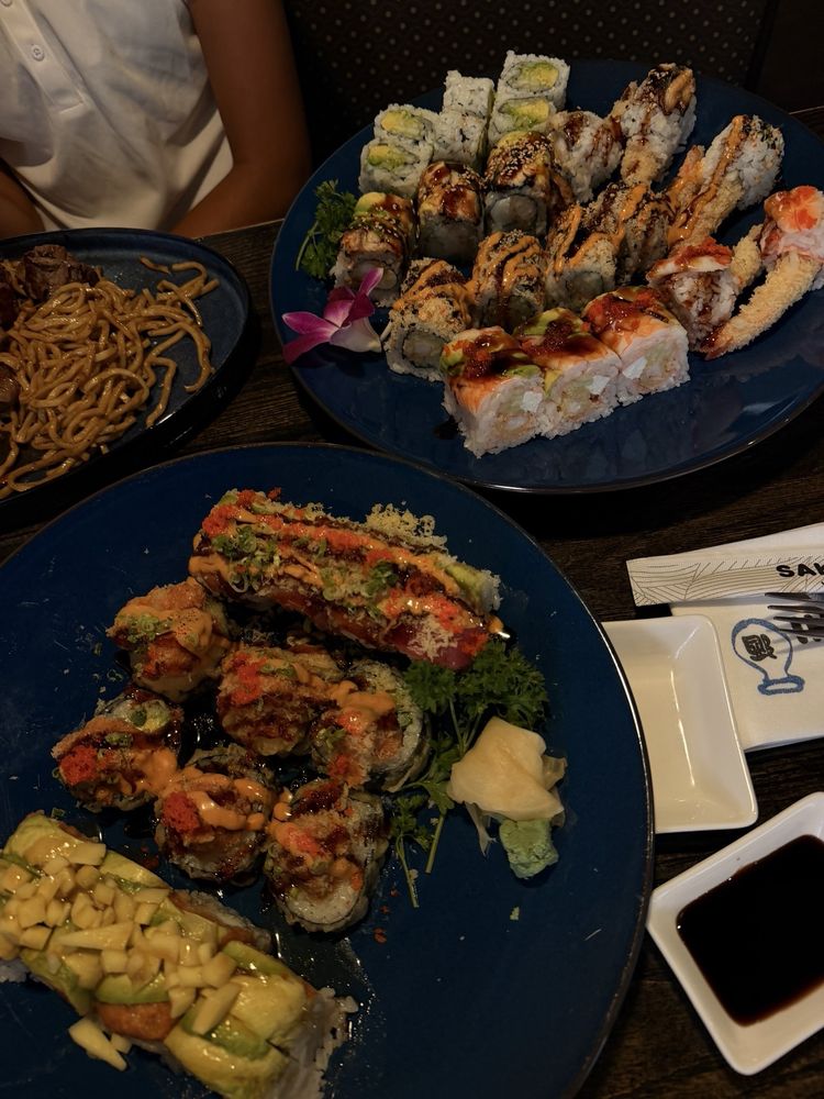 Sake Sushi Logo
