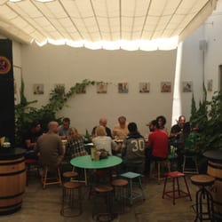 La Bodega de Serapio - Patio