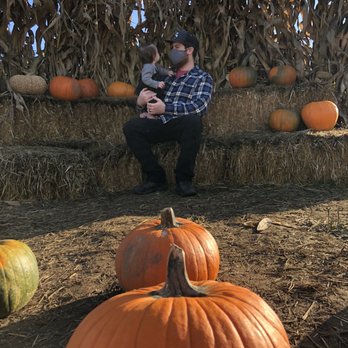 Papa's Pumpkin Patch - Haystack photo stage - Pumpkin Patches Near Me - Sherwood, Oregon Papa's Pumpkin Patch - Haystack photo stage - Pumpkin Patches Near Me - Sherwood, Oregon