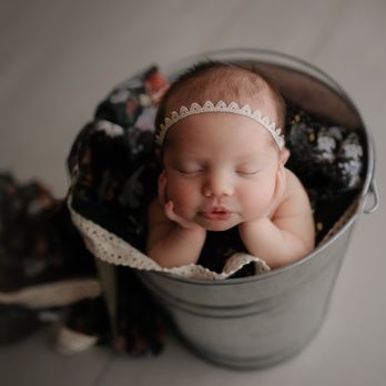 Two Peas in a Pod Photography - Glendale Arizona Newborn and Family Photographer. - Session Photography Near Me Two Peas in a Pod Photography - Glendale Arizona Newborn and Family Photographer. - Session Photography Near Me