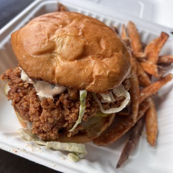 East Shore Roadhouse - Fried buttermilk chicken sandwich - Breakfast & Brunch Near Me - Lansing, New York