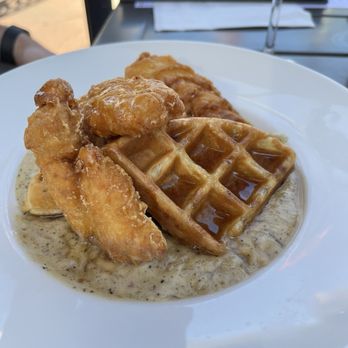 Rembrandts - Chicken & Waffles - Breakfast & Brunch Near Me - Eagle, Idaho Rembrandts - Chicken & Waffles - Breakfast & Brunch Near Me - Eagle, Idaho