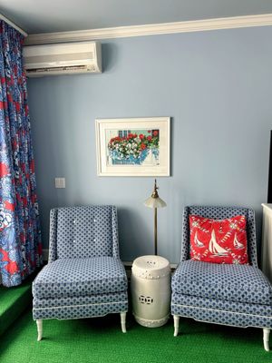 Hotel Iroquois by null