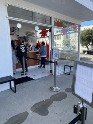 San & Wolves Bakeshop by null