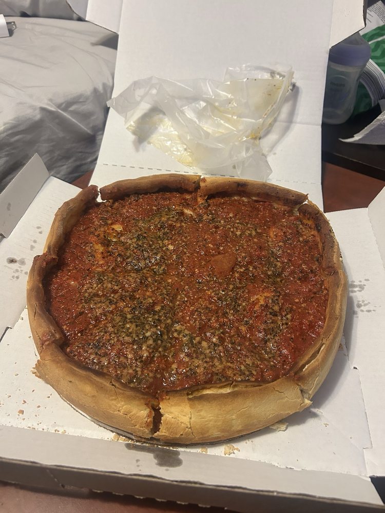 Food from Isabella's Pizza