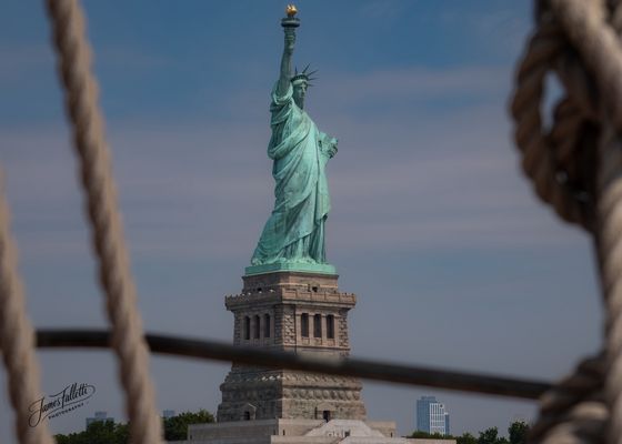 Statue of Liberty by null