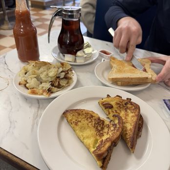 Shore Restaurant - French toast - Diners Near Me - Lakewood, Ohio Shore Restaurant - French toast - Diners Near Me - Lakewood, Ohio