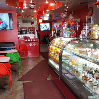 Punto Rojo - Dinning area - Colombian Near Me - Queens, New York