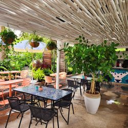 Sunny Side Cafe & Eatery - The outdoor patio for seating