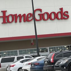 Home Goods - Shopping for pillowcases and soup bowls 7.1.2023