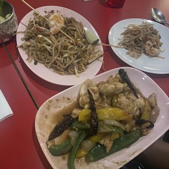 Na Na Thai - Pad Thai and cashew chicken! - Thai Near Me - Buellton, California Na Na Thai - Pad Thai and cashew chicken! - Thai Near Me - Buellton, California
